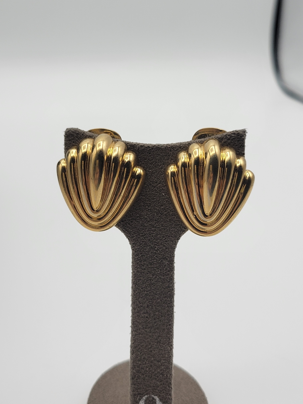 Vintage Christian Dior Gold tone Clip on Shell Earrings Pat Pending